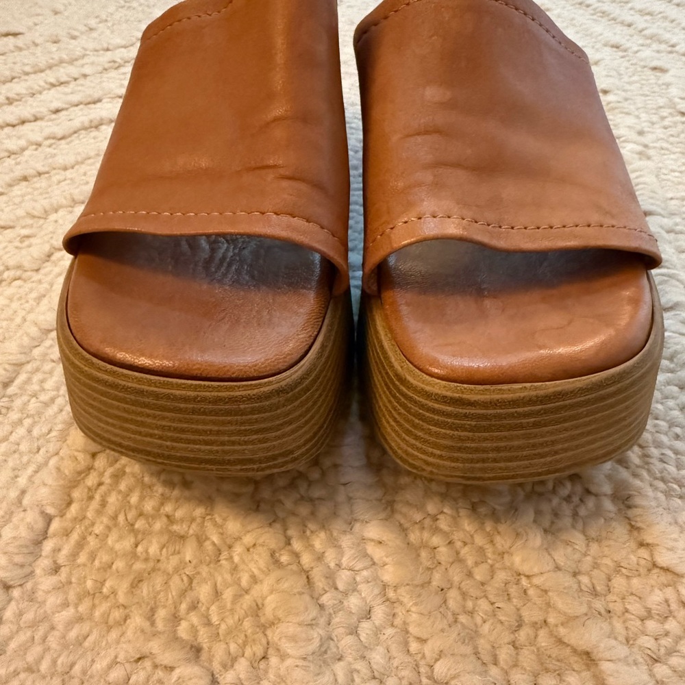 Dolce Vita Women’s Brown Leather Platform Sandals Size 10 - Picture 3 of 7